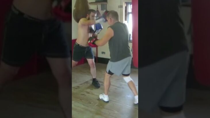 The Old Man: Dutch 1, 2 Snapshot #shorts #boxingtraining #stamina #муай #ムエタイ