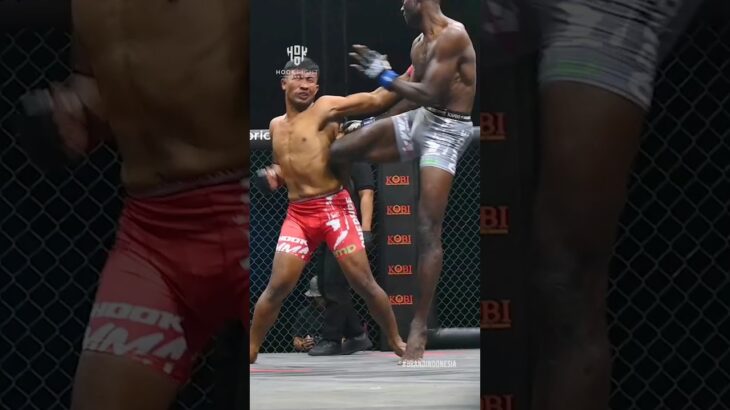 Hancur!! Abdul Galep vs Antonius Muyak di One Pride MMA FN 75. – Hook Fight Gear