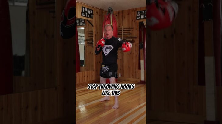 STOP throwing hooks like this #kickboxing #mma #boxing #boxingtraining #karate #k1 #muaythai #thai